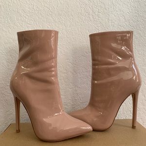 🤩FREE SHIPPING 🤩 Steve Madden Wagner Booties